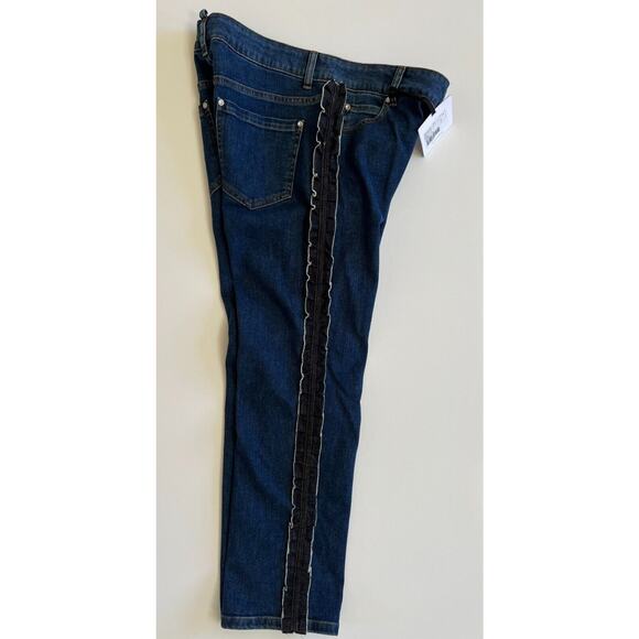 Red Valentino Ruffle Trimmed Cropped High Rise Straightleg Jeans Size 29 NWT - Picture 8 of 12